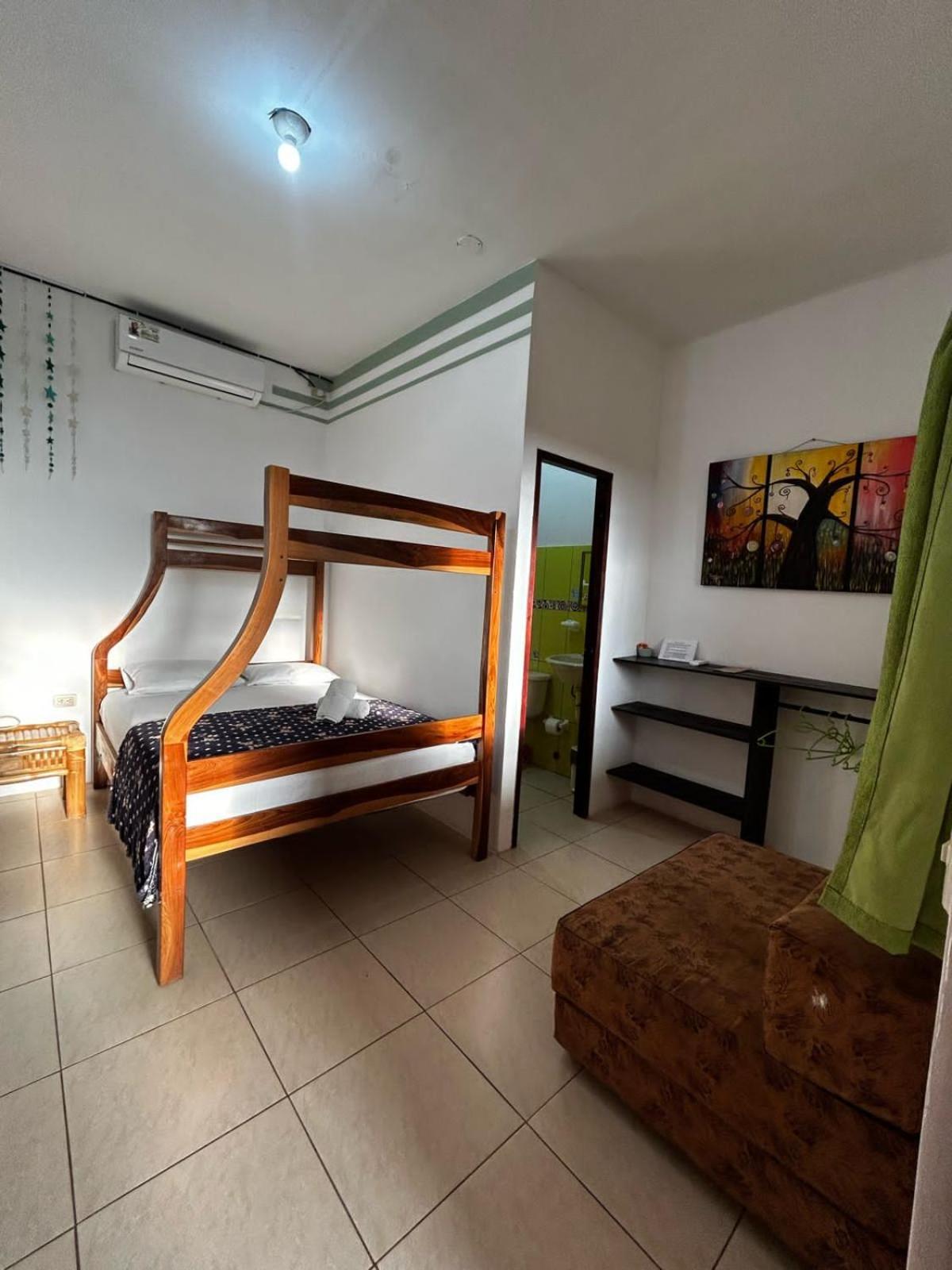 Hostal Casa Taisha Montanita Exterior photo